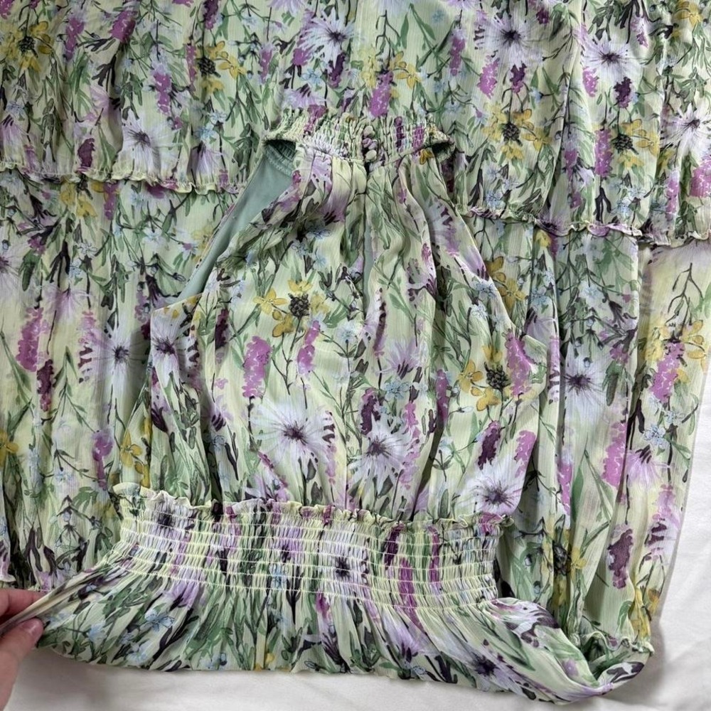 floral maxi dress  Taylor green floral smocked halter maxi dress size 2 - Picture 4 of 6